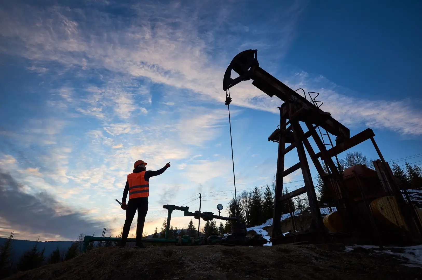 Trump Orders Oil Companies to Cut Gas Prices, Targets Chevron CEO